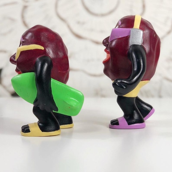 The California Raisin Guys Ceramic Figurines - Picture 4 of 5